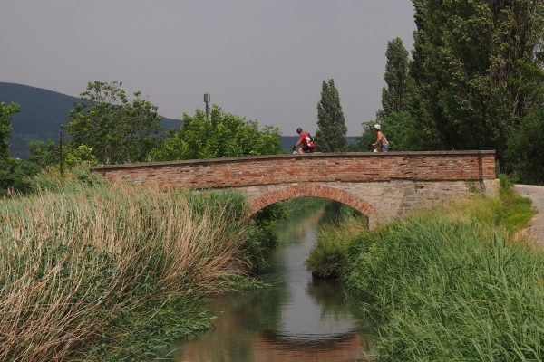 Österreichs-ältestes-und-längstes-Industriedenkmal-der-Wiener-Neustädter-Kanal-sollte-einst-Wien-mit-der-Adria-verbinden.-©Wolfgang-Muhr